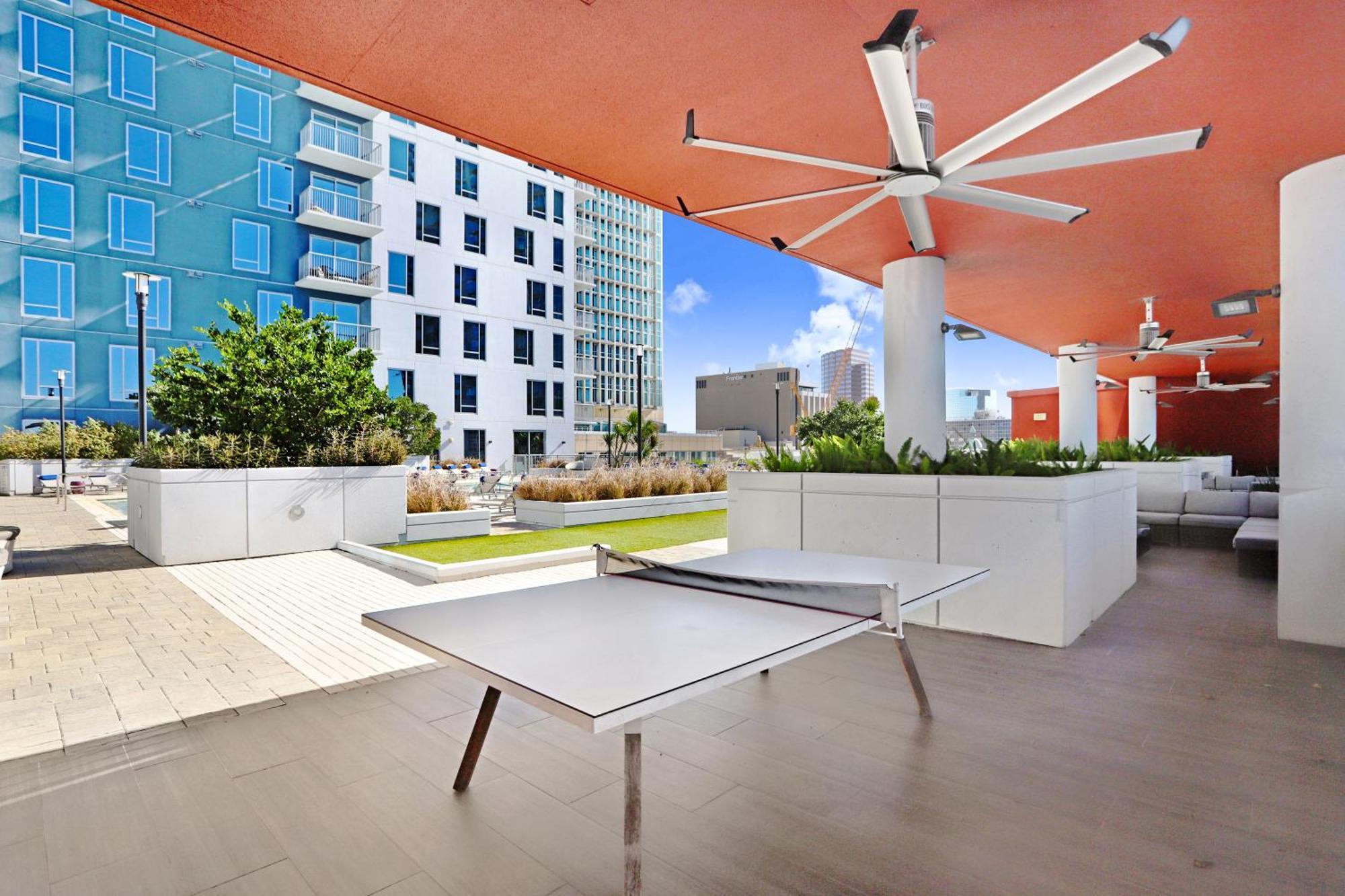 Downtown Tampa Gem 1-Bd W/Pool, Gym, & Sky Lounge Apartment Ngoại thất bức ảnh