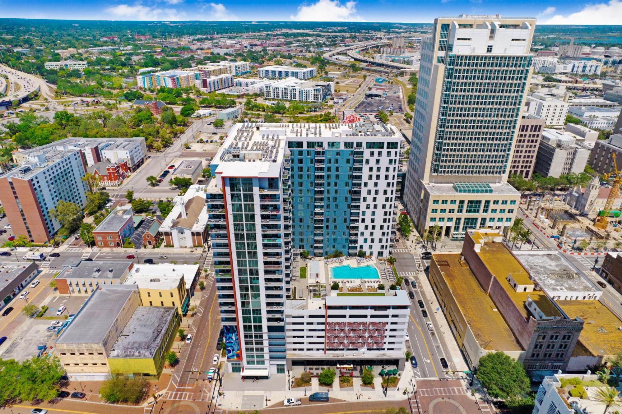 Downtown Tampa Gem 1-Bd W/Pool, Gym, & Sky Lounge Apartment Ngoại thất bức ảnh