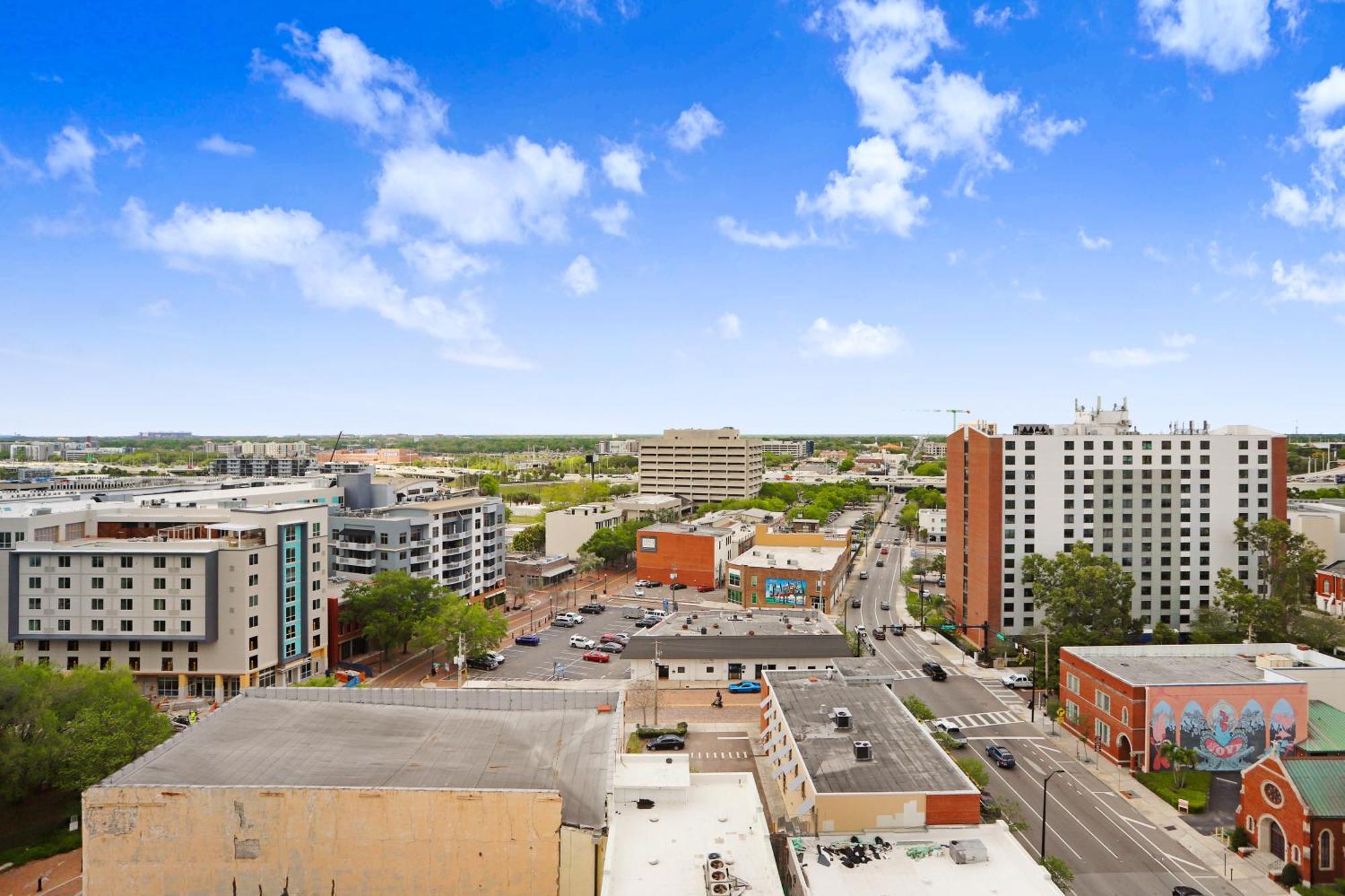 Downtown Tampa Gem 1-Bd W/Pool, Gym, & Sky Lounge Apartment Ngoại thất bức ảnh