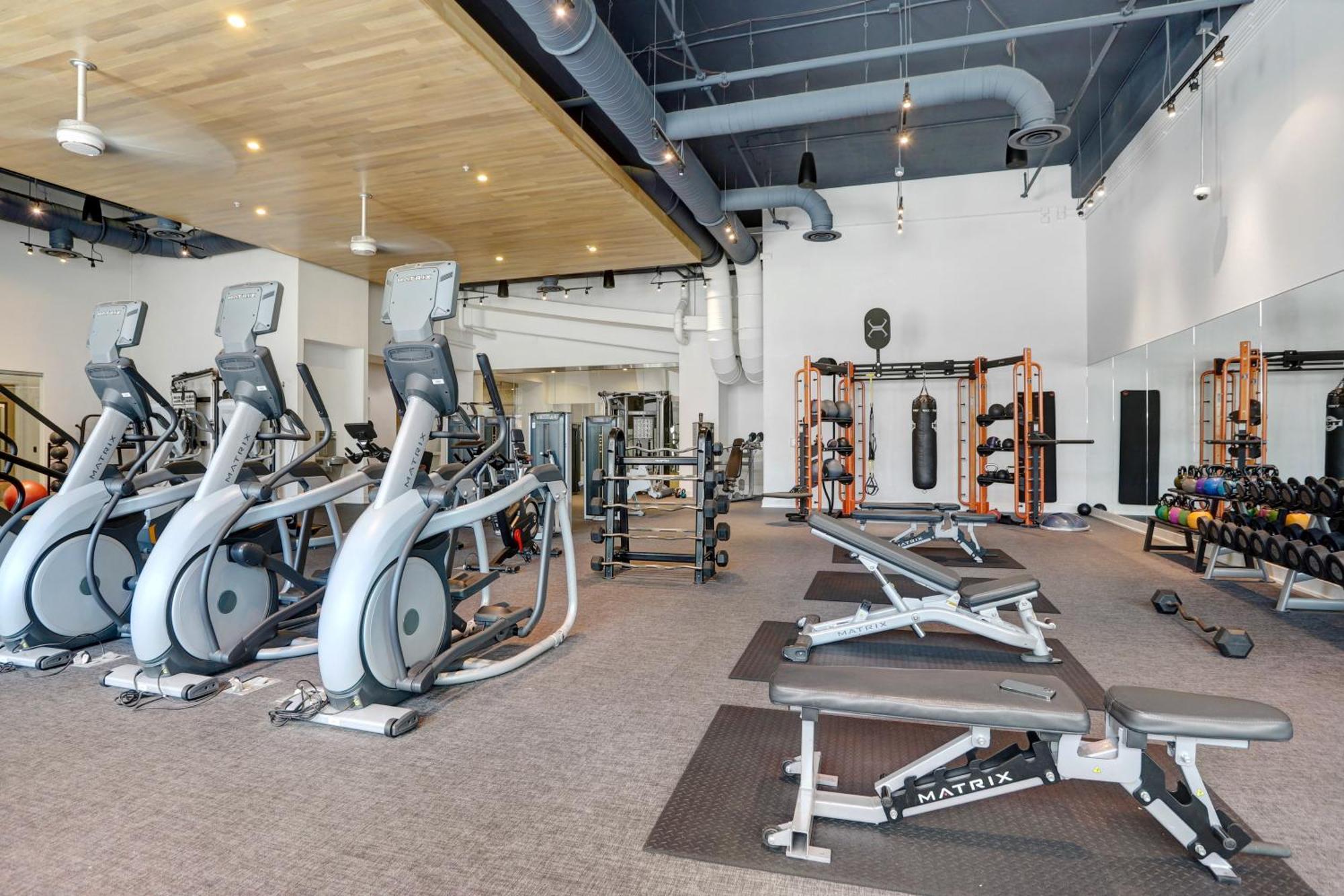 Downtown Tampa Gem 1-Bd W/Pool, Gym, & Sky Lounge Apartment Ngoại thất bức ảnh