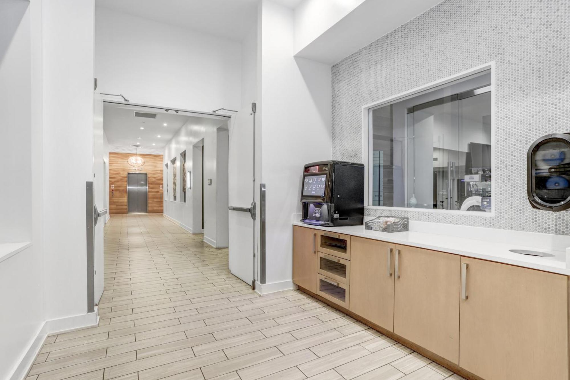 Downtown Tampa Gem 1-Bd W/Pool, Gym, & Sky Lounge Apartment Ngoại thất bức ảnh